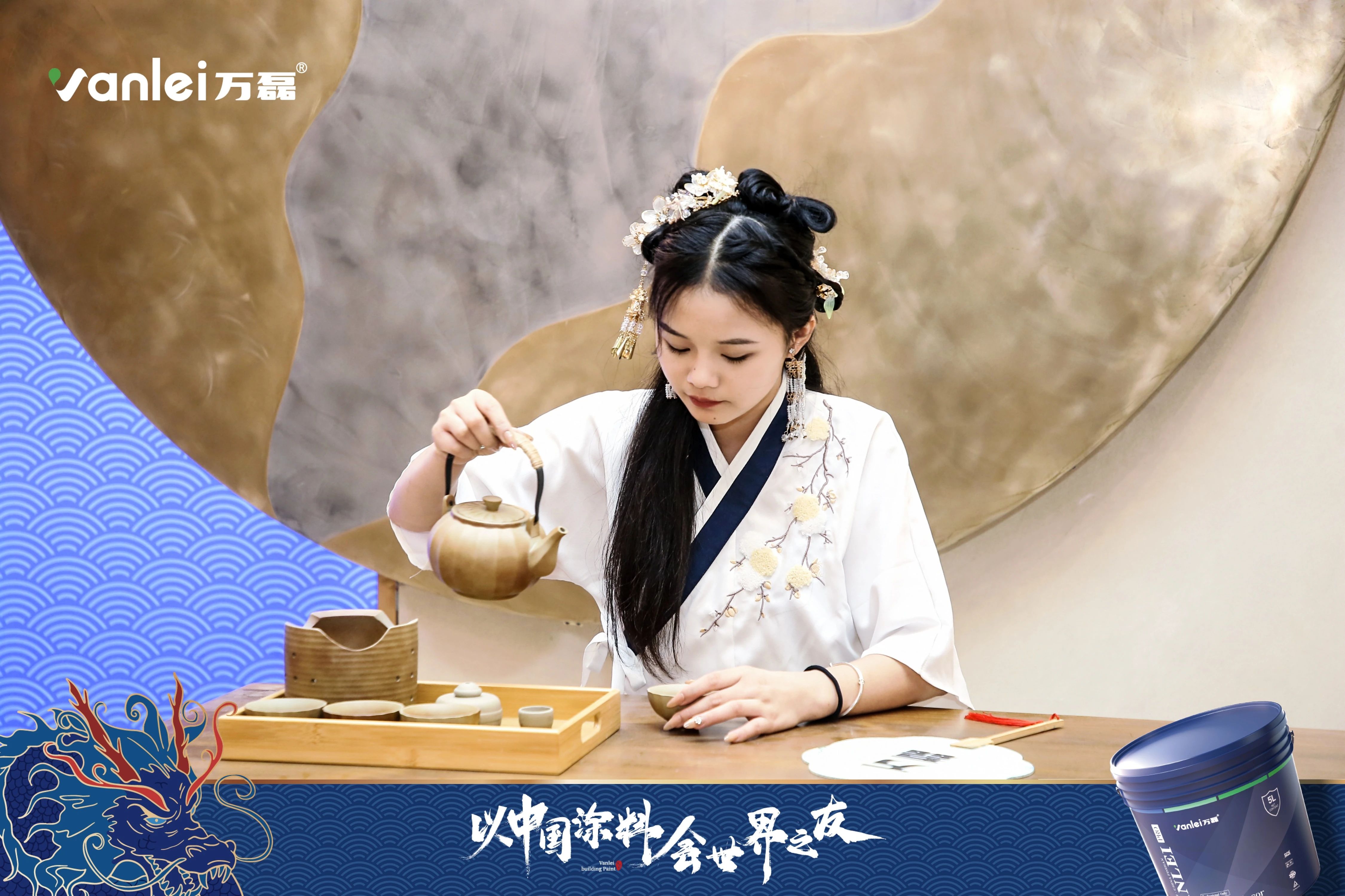 七年蟬聯(lián)展館人氣王！萬磊涂料，以中國(guó)涂料，會(huì)世界之友