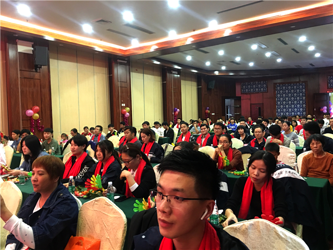 萬磊人歡聚一堂，只為追逐2020“萬磊夢”！
