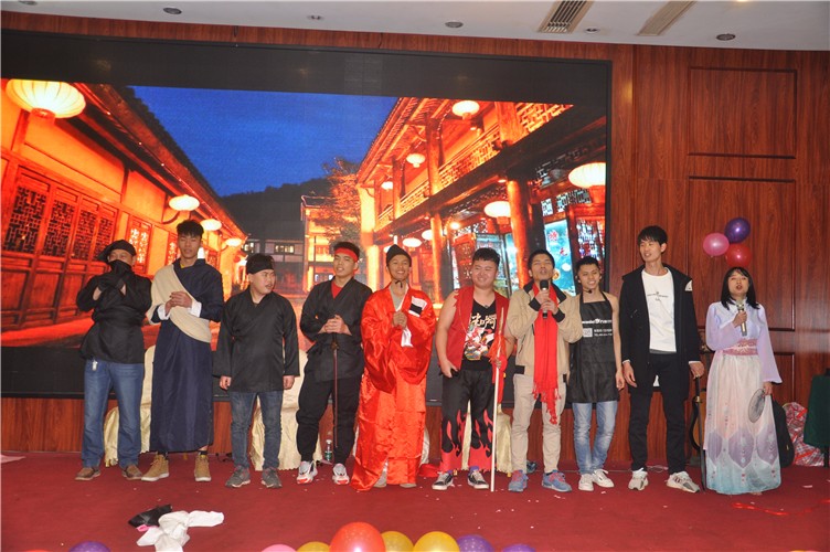 萬磊人歡聚一堂，只為追逐2020“萬磊夢”！
